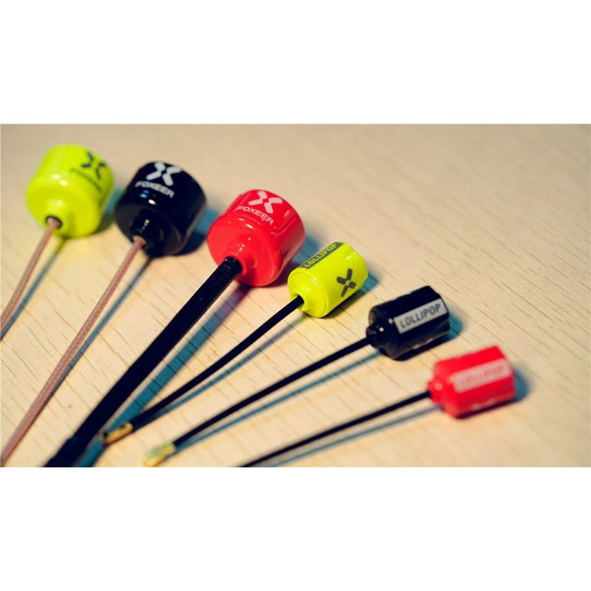 Foxeer MICRO Lollipop V4 FPV антенна 5,8 ГГц 2.3dBi Omni RHCP SMA/RPSMA/UFL/MMCX для FPV дронов Foxeer MICRO Lollipop V4 FPV антенна 5,8 ГГц 2.3dBi Omni RHCP SMA/RPSMA/UFL/MMCX для FPV дронов